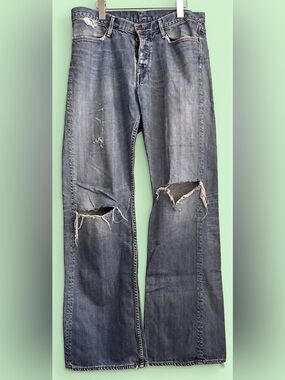 MENS EARNEST SEWN VINTAGE DISTRESSED RIPPED RUGGED BLUE JEANS - SIZE 32 WAIST